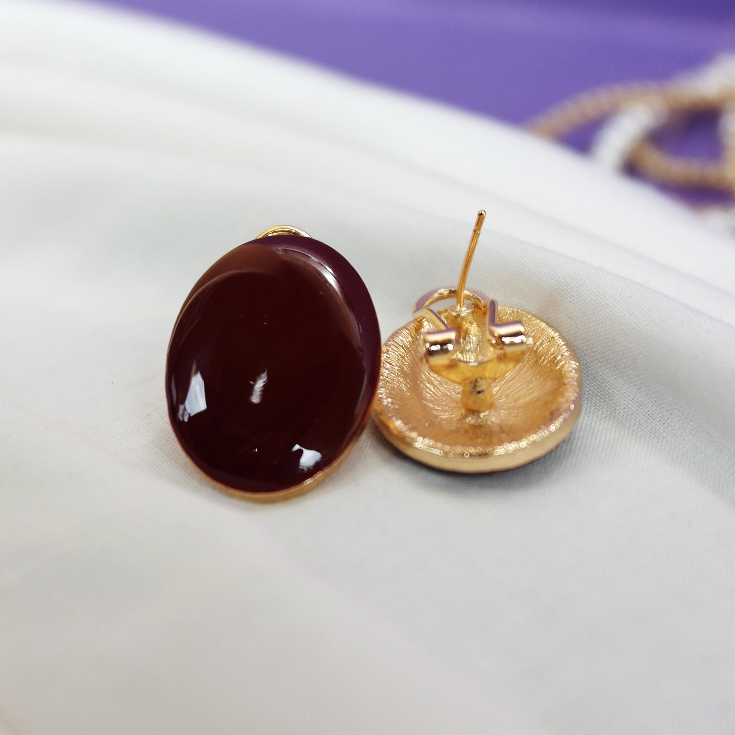 OVAL STUDS MRN