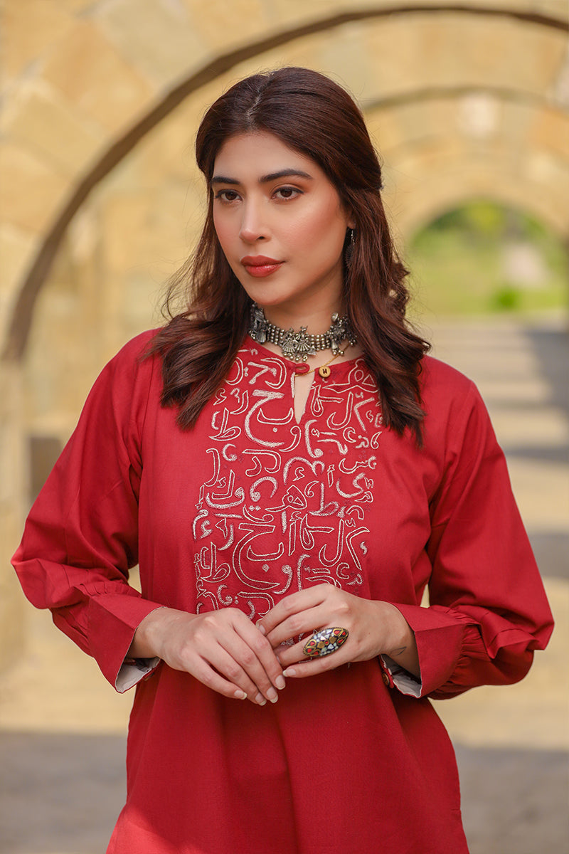 maroon shirt