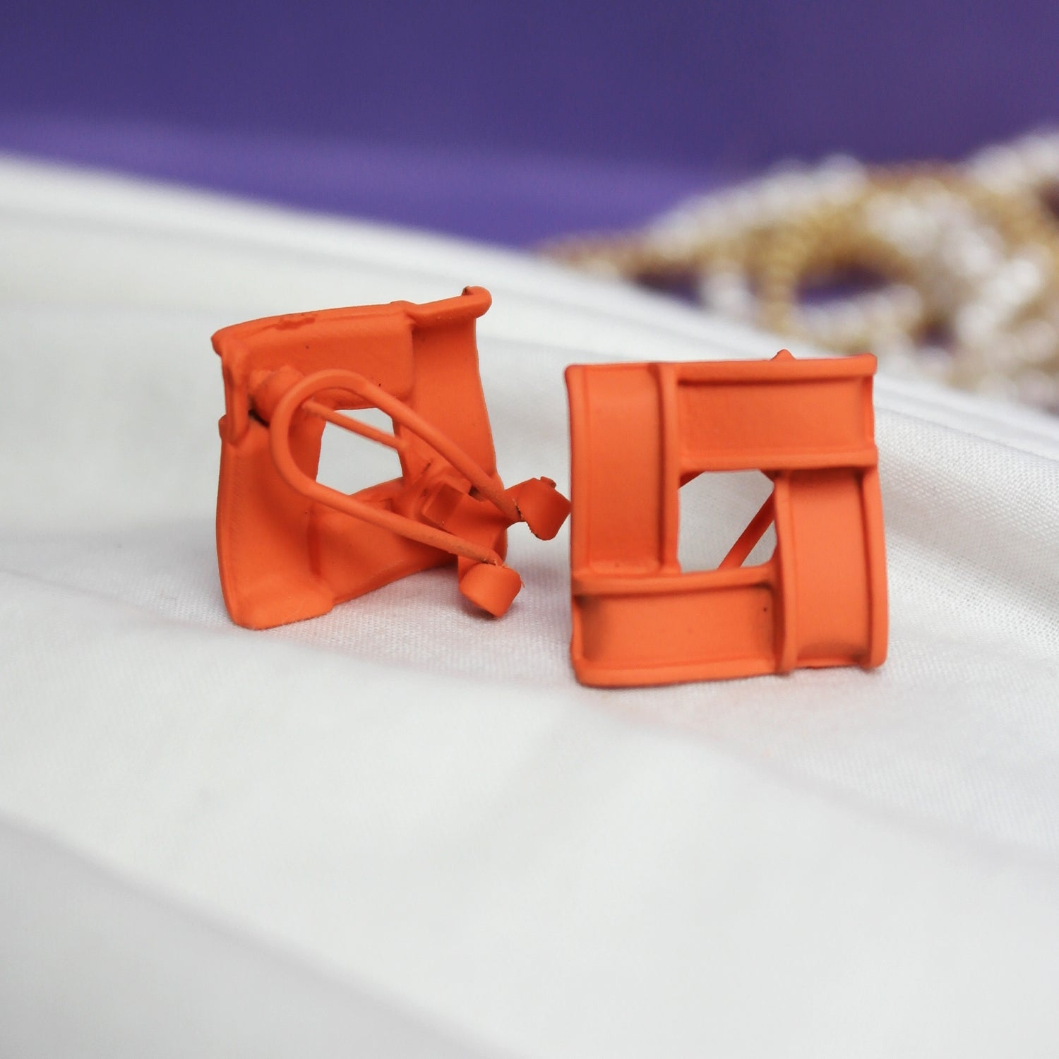 MAZE STUDS TANGO